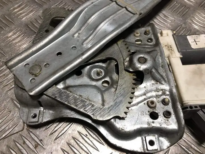 Toyota Avensis T250 (2006 - 2009) 6984005100 Стеклоподъемник задней двери — фото 8