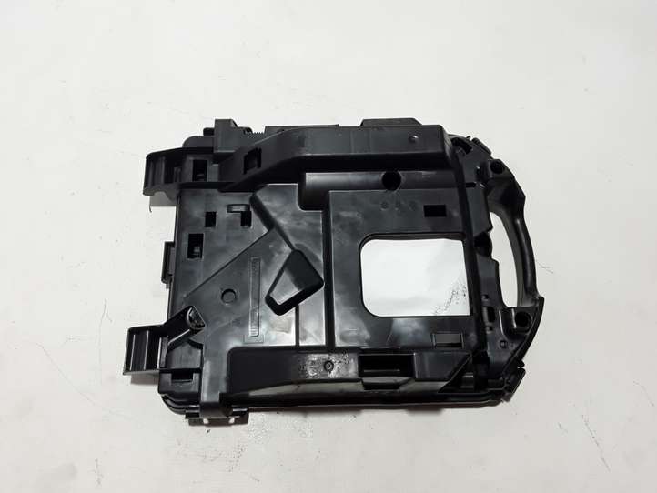 Renault Trafic III (X82) (2014 - )  995018195R Домкрат (данкрат)