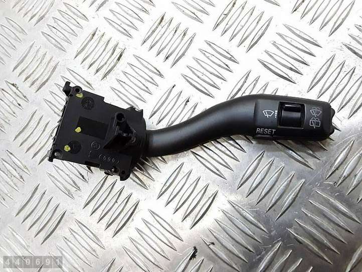 Audi A4 (2004 - 2009)  4E0953503C Ручка стеклоочистителей