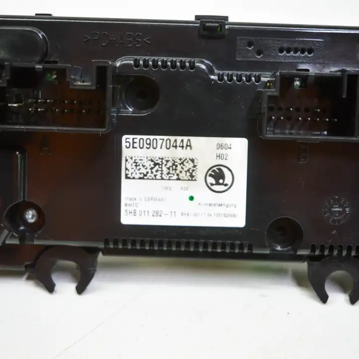 Skoda Octavia Mk3 (5E) (2013 - 2019) 5E0907044A Управление климат контролем — фото 6