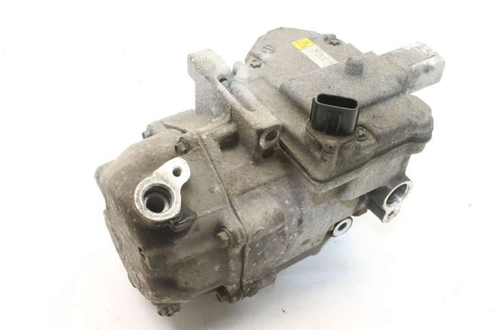 Toyota Yaris (2014 - 2019)  0422001350 Компрессор (насос) кондиционера воздуха