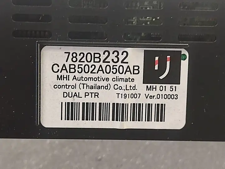 Mitsubishi Outlander (2018 - 2021) 7820B232 Блок управления климат-контролем — фото 4