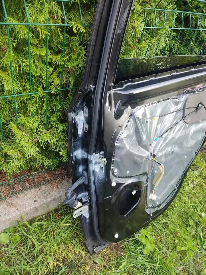 Mitsubishi Outlander (2018 - 2021) Задняя дверь — фото 6
