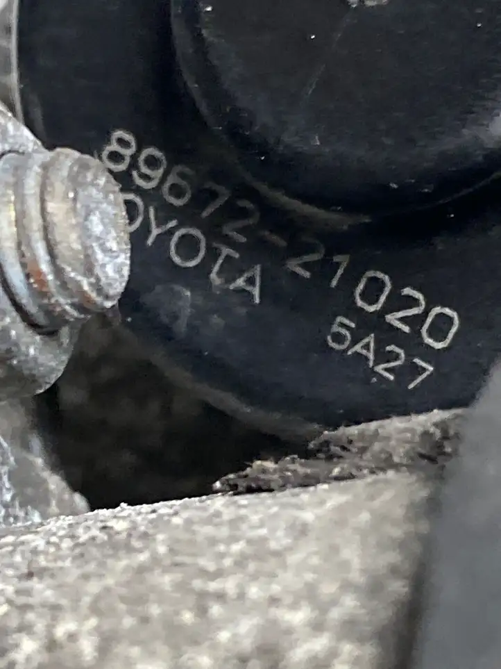 Toyota Avensis T250 (2003 - 2006) 8967221020 Электрозадвижка двигателя — фото 4