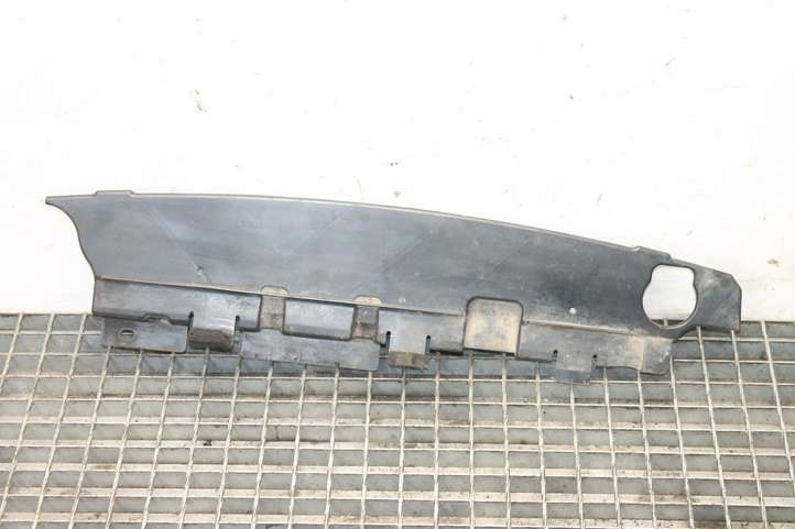 Nissan Qashqai (2010 - 2013)  62820BB51A Нижняя часть панели радиаторов (телевизора)