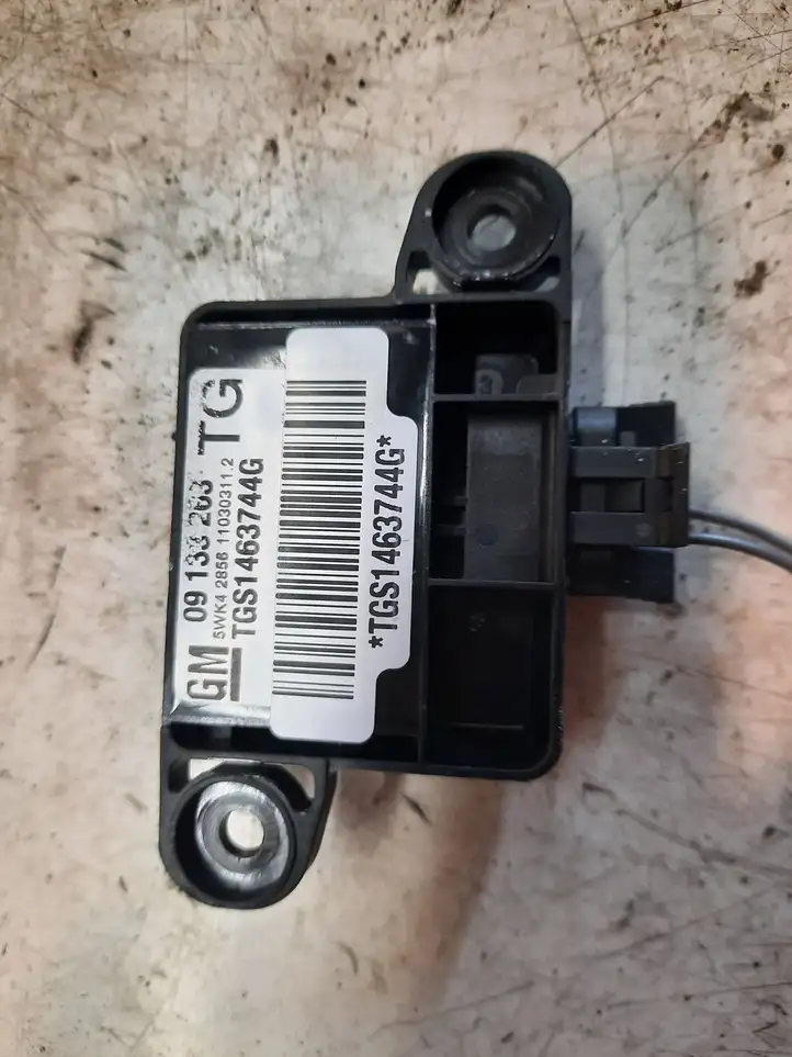 Opel Zafira B (2003 - 2006) 09133263 Датчик удара SRS — фото 3