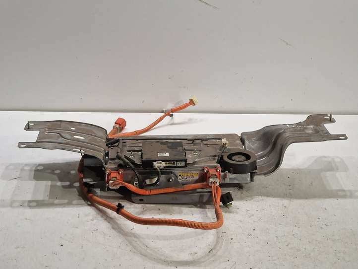 Toyota Prius (XW30) (2009 - 2015)  8926147030 Преобразователь напряжения