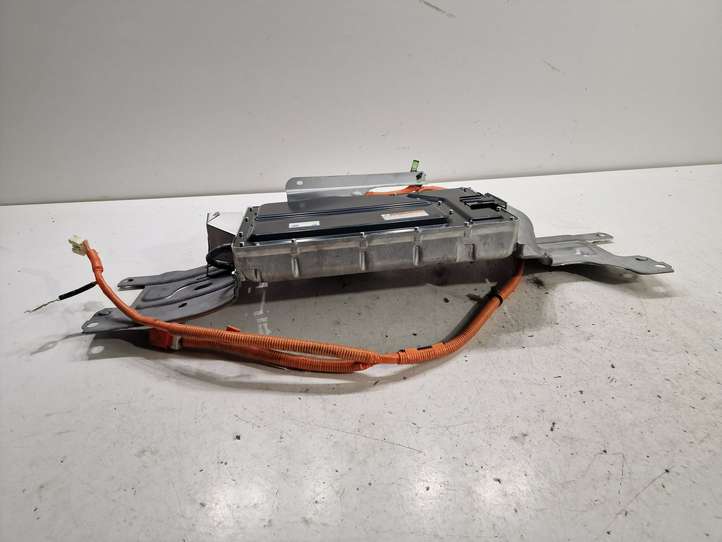 Toyota Prius (XW30) (2009 - 2015)  8926147030 Преобразователь напряжения