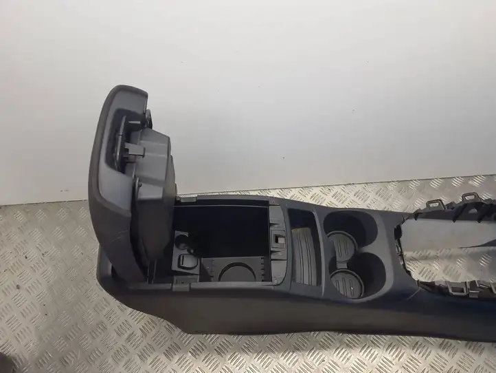 Nissan Qashqai (2013 - 2017) Центральная консоль — фото 6