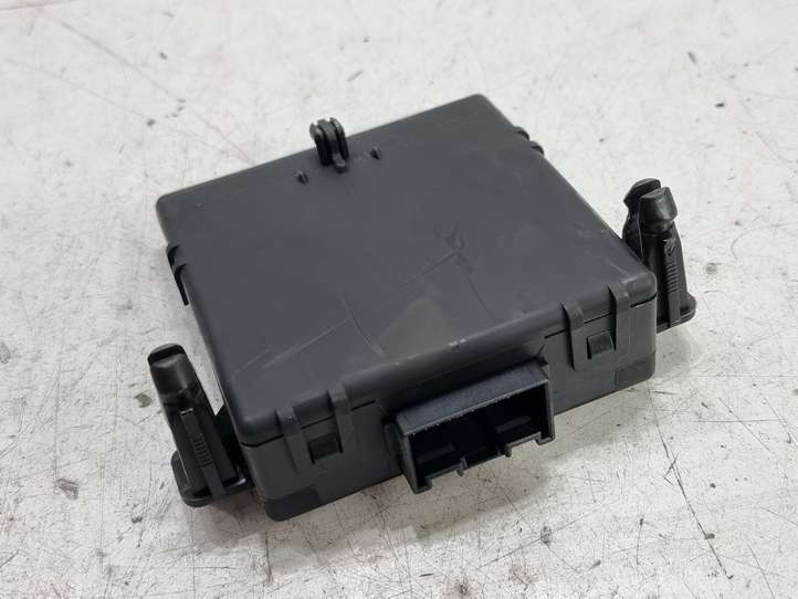 Audi A3/S3 8P (2004 - 2008)  1K0907530S Модуль управления gateway