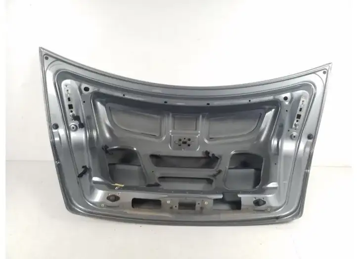 Mercedes-Benz C W204 (2007 - 2014) A2047500075 Крышка багажника — фото 5