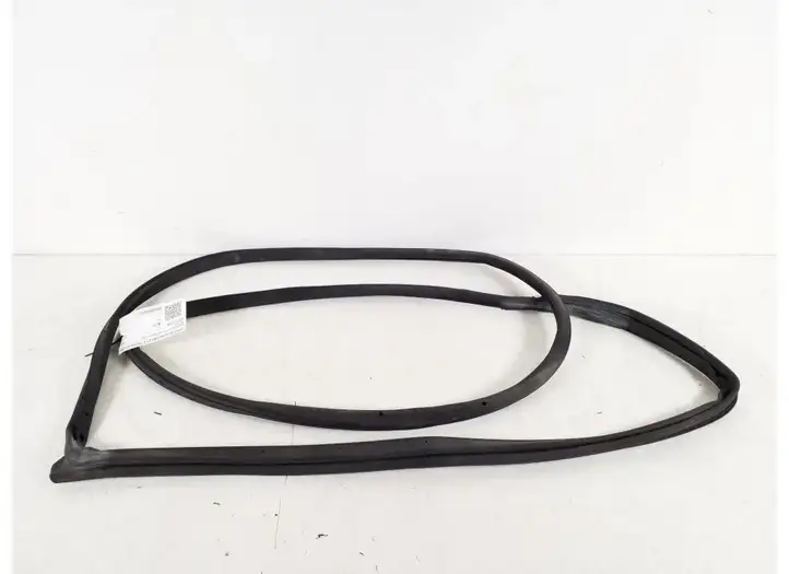 Toyota Corolla E120 E130 (2004 - 2007) 67872-13140 Уплотнитель задней двери — фото 1