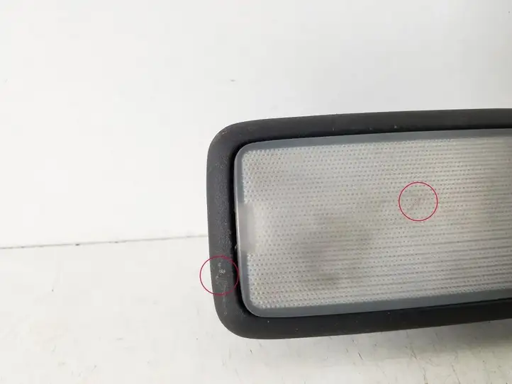 Toyota Corolla E120 E130 (2000 - 2004) 81250-05010 Задняя подсветка — фото 2