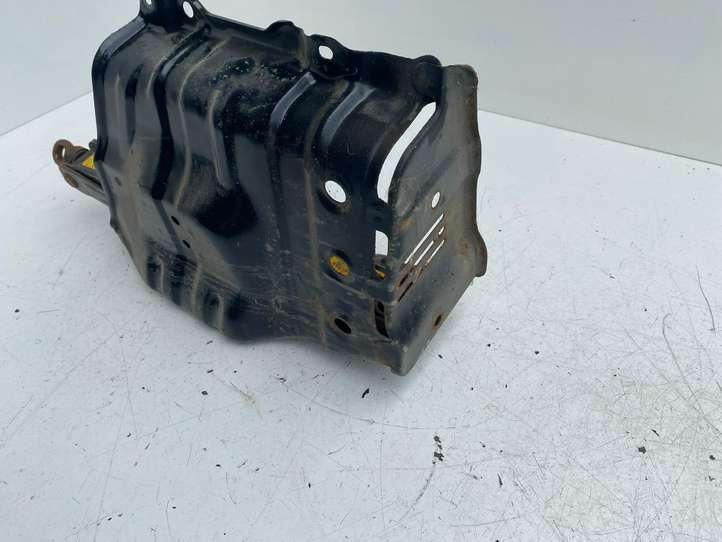 Toyota Previa (XR30, XR40) II (2000 - 2006)  0911128090 Домкрат (данкрат)