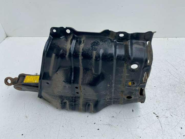 Toyota Previa (XR30, XR40) II (2000 - 2006)  0911128090 Домкрат (данкрат)