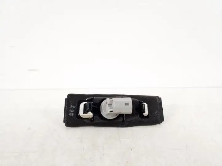 Lexus RX 330 - 350 - 400H (2008 - 2012) 81271-30291 Подсветка номера — фото 2