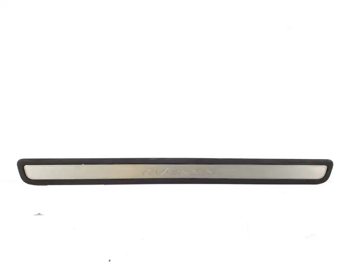 Toyota Avensis T270 (2009 - 2012) 67911-05030 Внутренняя отделка переднего порога — фото 1