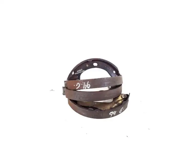 Toyota Corolla E120 E130 (2000 - 2004) 04495-02120 Колодки ручного тормоза — фото 1