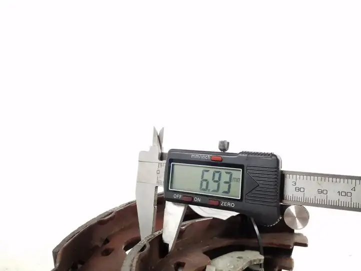Toyota Aygo AB10 (2008 - 2012) 04495-0H010 Колодки ручного тормоза — фото 6