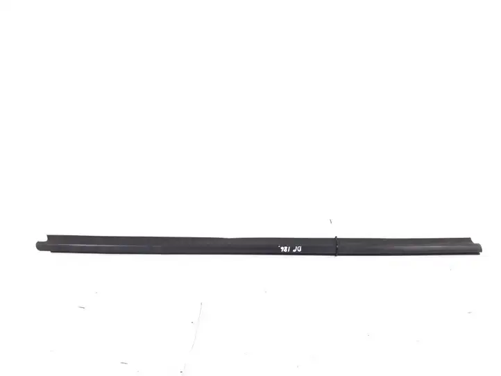 Toyota Aygo AB10 (2005 - 2008) 68160-0H010 Накладка стекла передней двери — фото 1