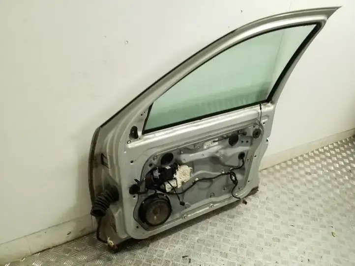 Volkswagen Golf IV (1998 - 2005) Дверь — фото 2