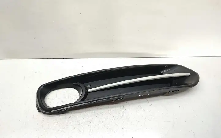 BMW 1 F20 F21 (2011 - 2019) 7272564 Нижняя решетка переднего бампера — фото 1
