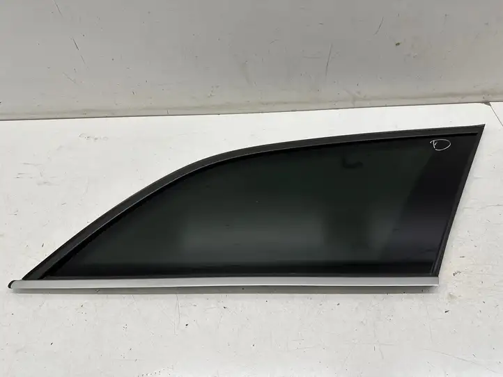 Mercedes-Benz E W212 (2009 - 2016) A2126703212 Заднее боковое стекло — фото 1