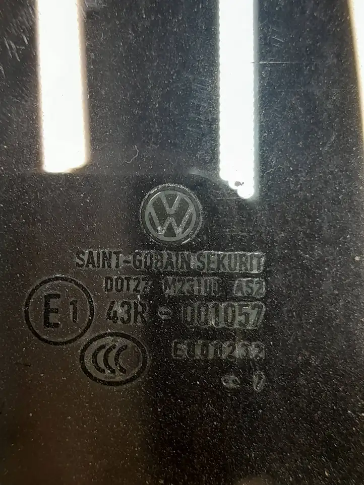Volkswagen Golf Plus (2004 - 2008) 43R000105 Стекло задней двери — фото 2
