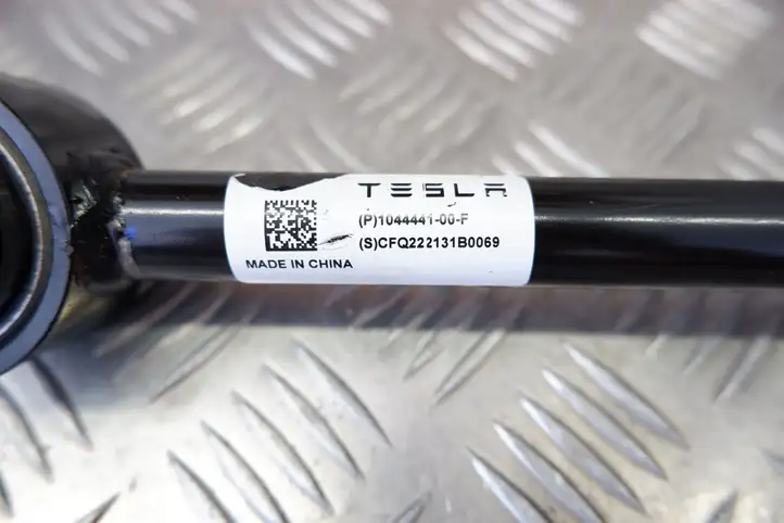 Tesla Model Y (2019 - 2024) 104444100F Рычаг подвески — фото 2