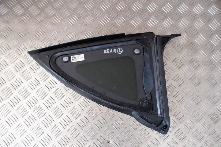 Tesla Model Y (2019 - 2024) 160080800C Заднее боковое стекло — фото 1