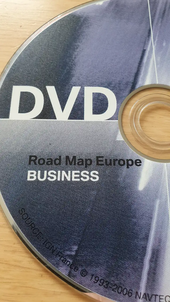 BMW 5 E60 E61 (2004 - 2010) T100012054 Навигационные карты CD/DVD — фото 2