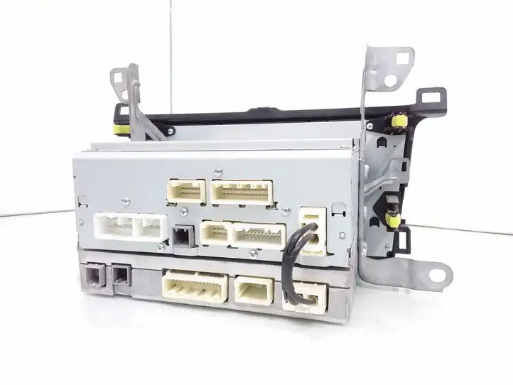 Toyota RAV 4 (XA40) (2012 - 2018) 8614042040 Магнитола / мультимедийная система — фото 2