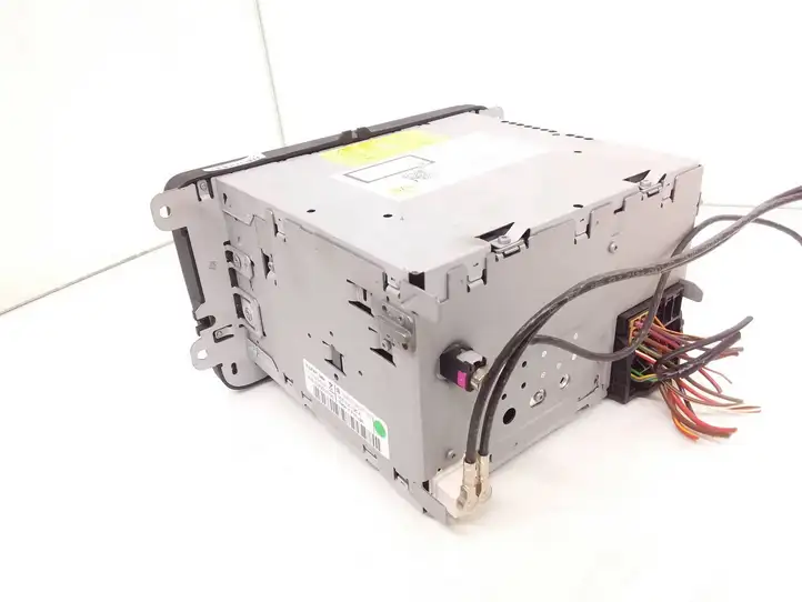Volkswagen Golf VI (2009 - 2013) 3C8035195A Магнитола / мультимедийная система — фото 2