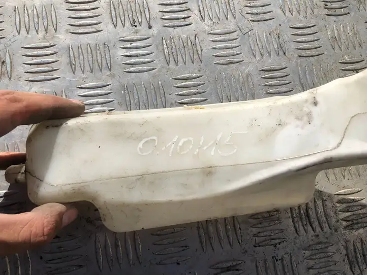 Subaru Outback (2009 - 2014) 45153AG00A Расширительный бачок — фото 4