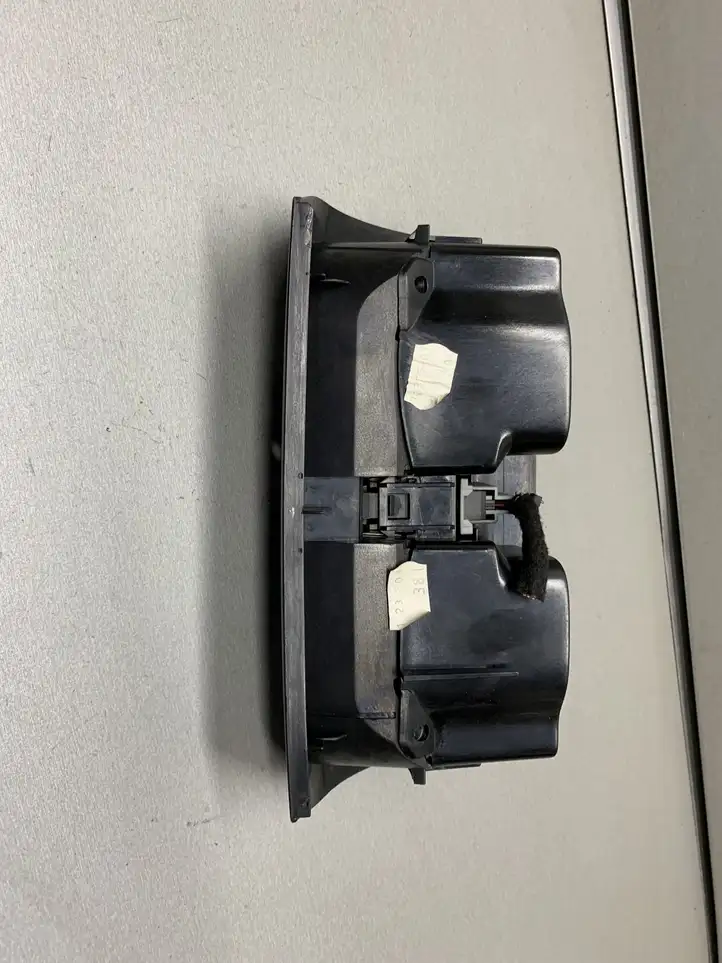 Opel Corsa C (2000 - 2003) 09228025 Включатель аварийных фонарей — фото 5