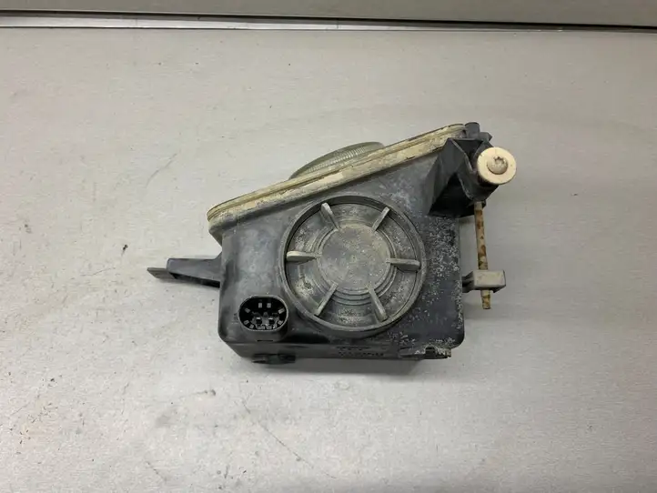 Opel Corsa C (2000 - 2003) 0096726 Передняя противотуманная фара — фото 6