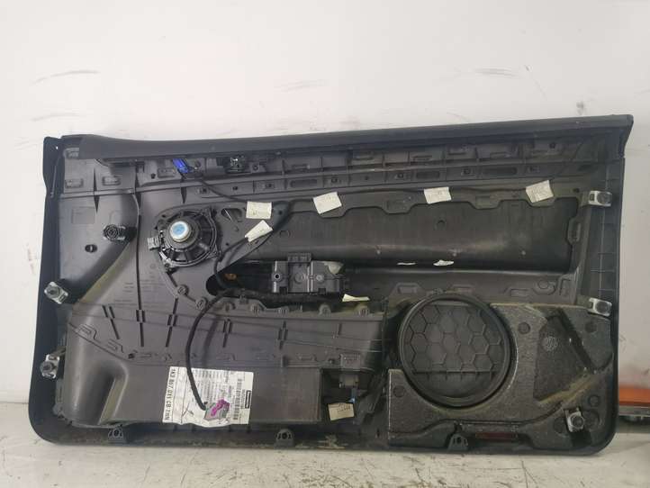 Volkswagen Golf V (2003 - 2009)  1K3867011CB Другая деталь отделки пере́дней дверей