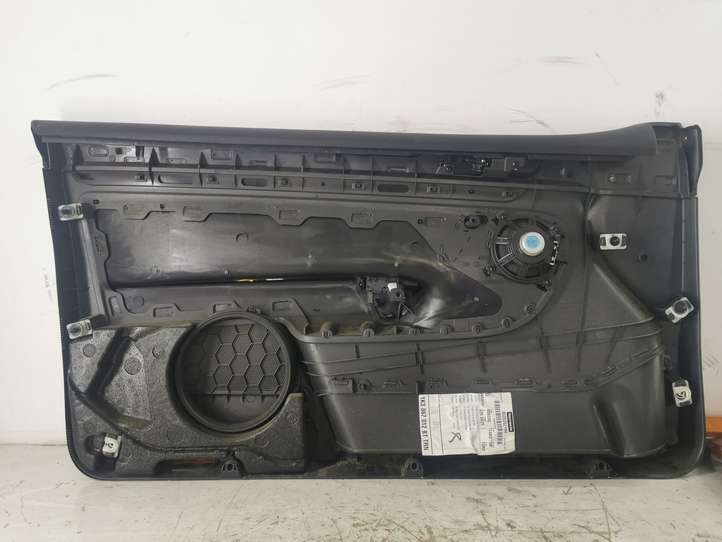 Volkswagen Golf V (2003 - 2009)  1K3867012BT Другая деталь отделки пере́дней дверей