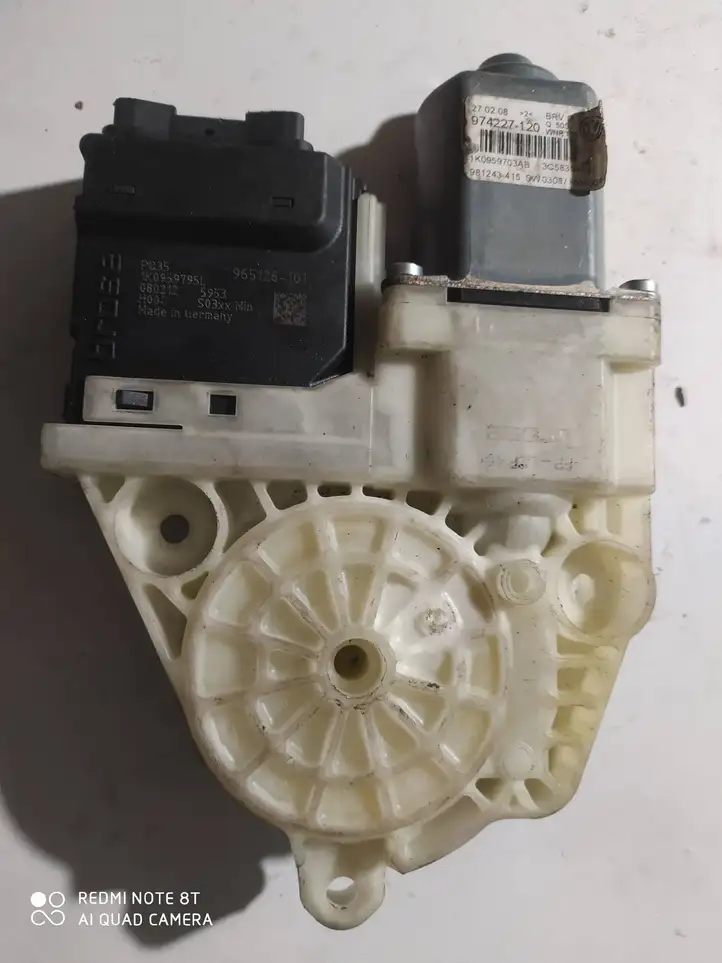 Volkswagen PASSAT B6 (2005 - 2010) 1K09595795L Стеклоподъемник задней двери — фото 1