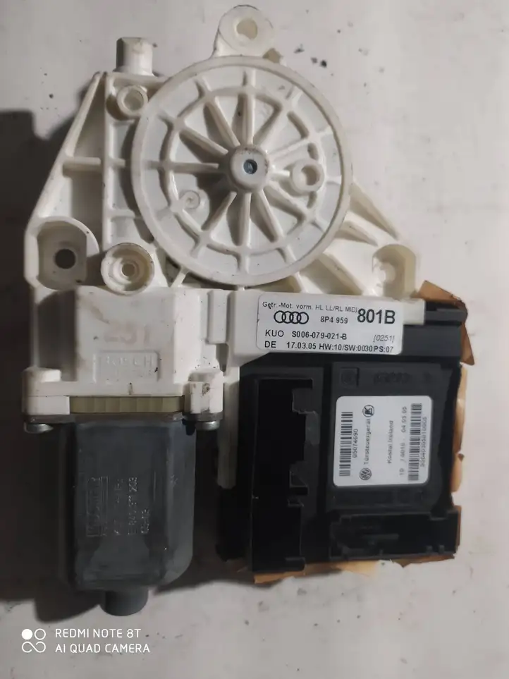 Audi A3/S3 8P (2004 - 2008) 8P4959801B Стеклоподъемник задней двери — фото 1