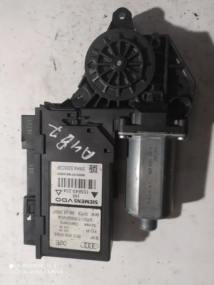 Audi A4 S4 B7 8E 8H (2004 - 2009) 8E0959801E Стеклоподъемник задней двери — фото 1