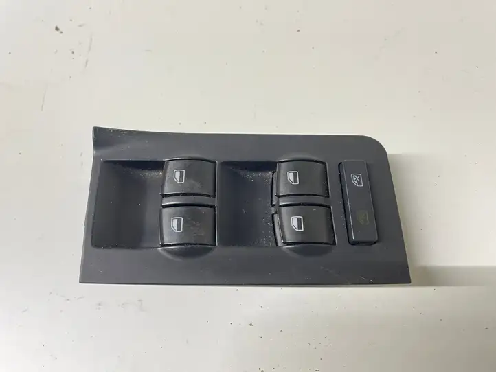 Audi A6 S6 C5 4B (2001 - 2004) Кнопка стеклоподъемников — фото 1