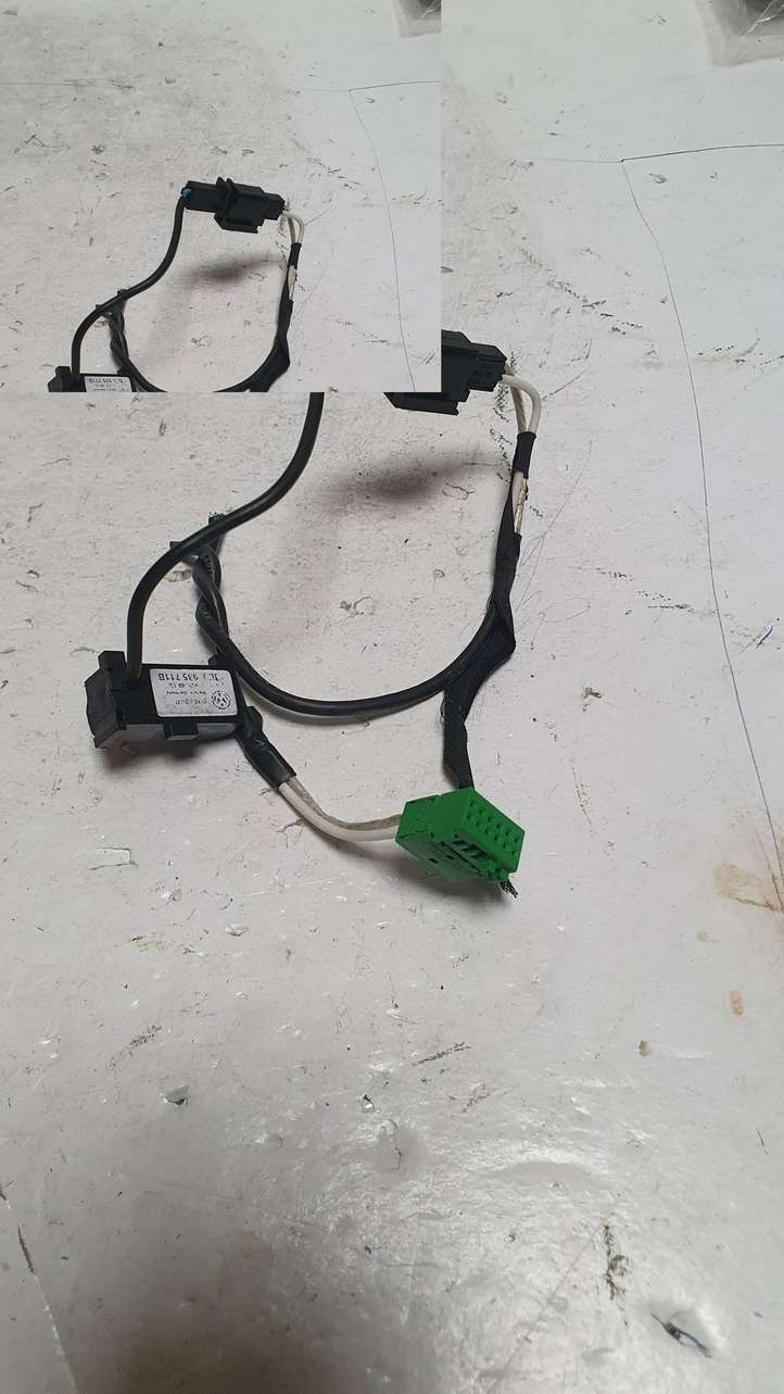 Volkswagen Tiguan (2007 - 2011)  3C0035711B Микрофон (Bluetooth / телефон)