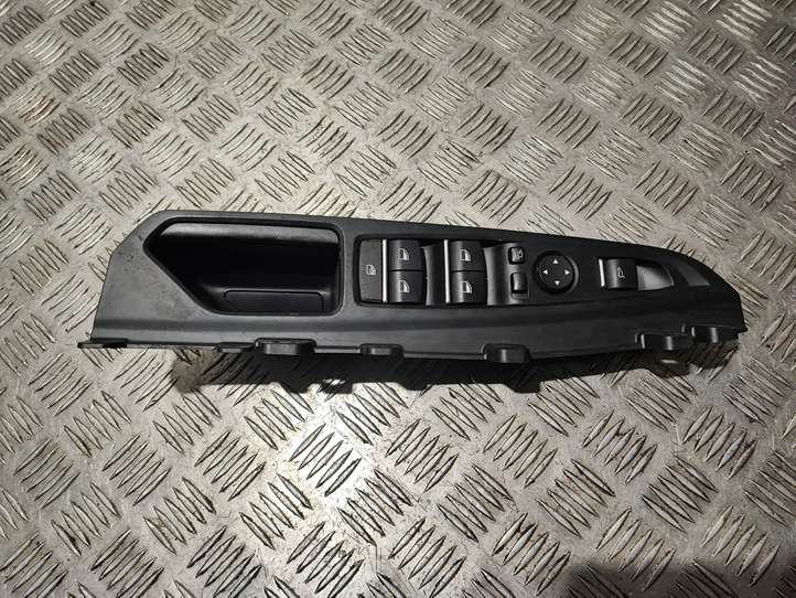 BMW X5 F15 (2013 - 2017)  15P311204 Другая деталь отделки пере́дней дверей