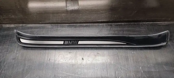 BMW 3 E90 E91 (2005 - 2012) 51477172295 Внутренняя отделка переднего порога — фото 1