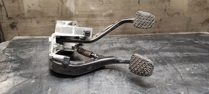 BMW 3 E90 E91 (2005 - 2012) 42322403 Комплект педалей — фото 5