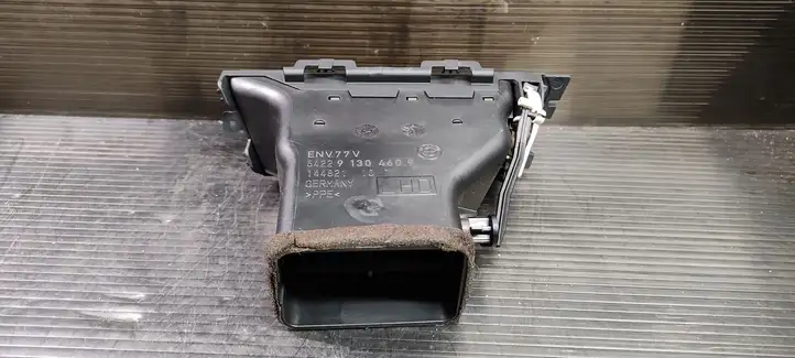 BMW 3 E90 E91 (2005 - 2012) 91304609 Боковой воздушный дефлектор — фото 4