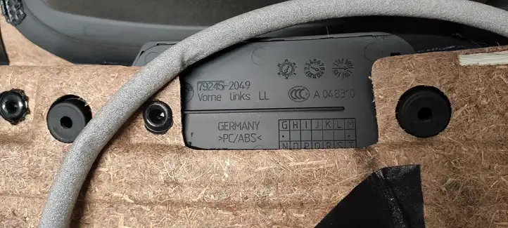 BMW 3 E90 E91 (2005 - 2012) Обшивка передней двери — фото 2