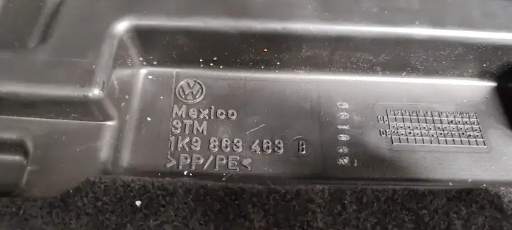 Volkswagen Golf V (2003 - 2009) 1K9863463 Пол багажника — фото 2