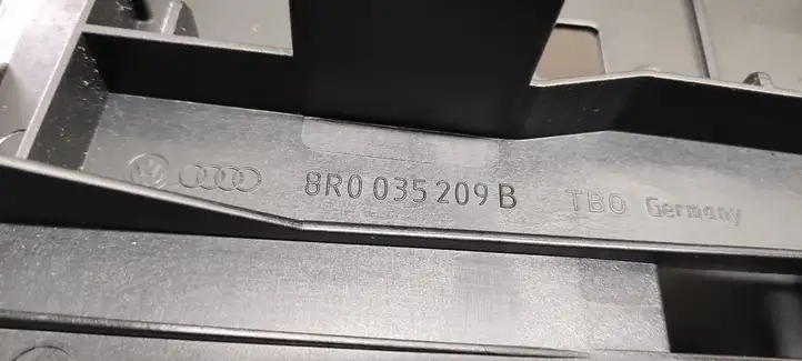 Audi Q5 SQ5 (2017 - ) 8R0035209B Кронштейн GPS-навигатора — фото 2